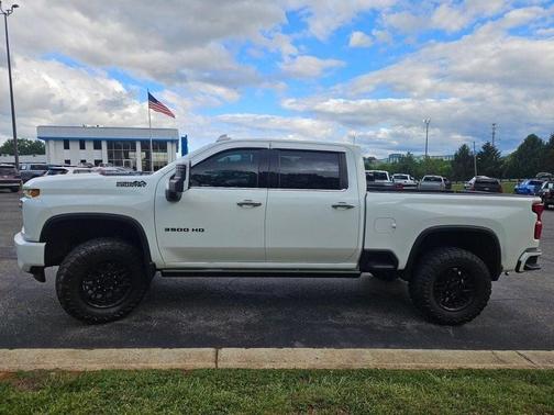 Summit White 2023 Chevrolet Silverado 3500 High Country
