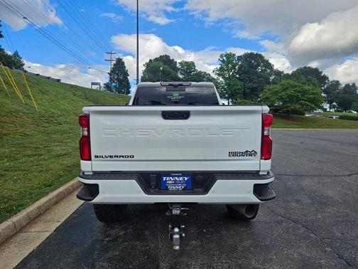 Summit White 2023 Chevrolet Silverado 3500 High Country