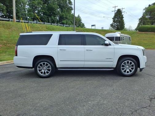 Summit White 2019 GMC Yukon XL Denali