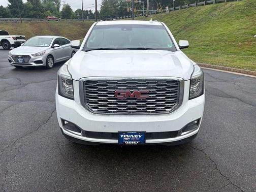 Summit White 2019 GMC Yukon XL Denali