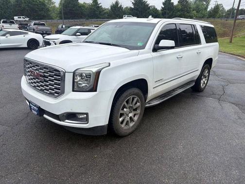 Summit White 2019 GMC Yukon XL Denali