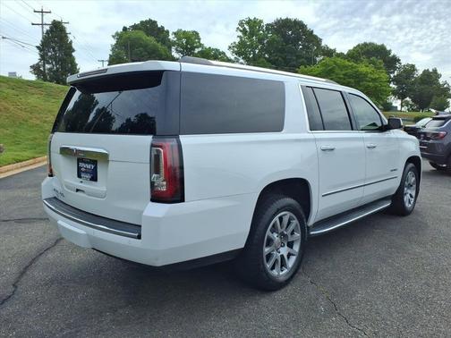 Summit White 2019 GMC Yukon XL Denali