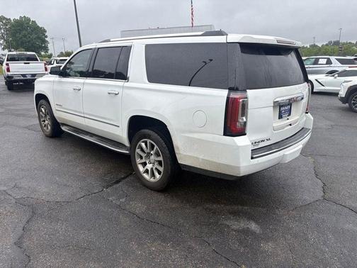 Summit White 2019 GMC Yukon XL Denali