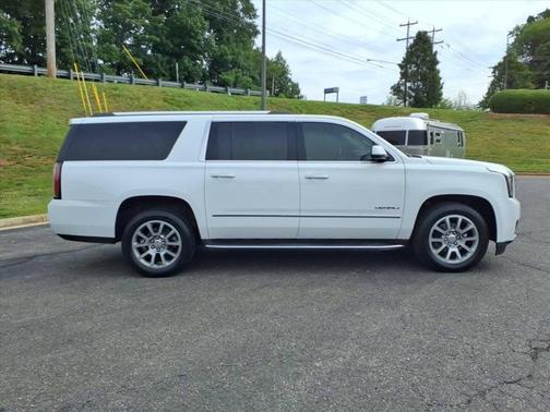 Summit White 2019 GMC Yukon XL Denali