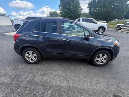 Storm Blue Metallic 2019 Chevrolet Trax LT