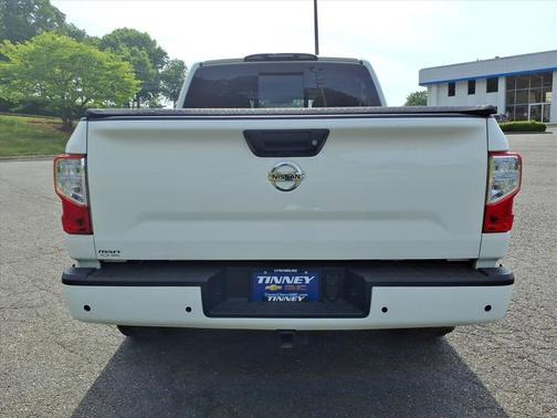 Glacier White 2021 Nissan Titan SV