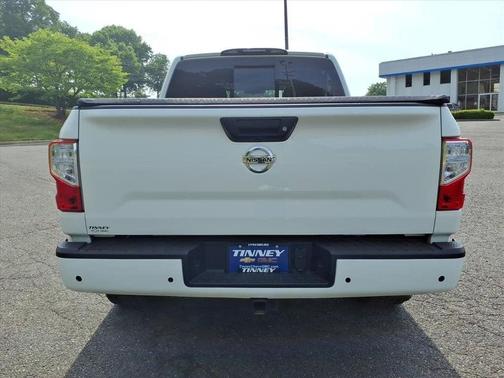 Glacier White 2021 Nissan Titan SV