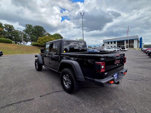 Black 2026 Jeep Gladiator Mojave