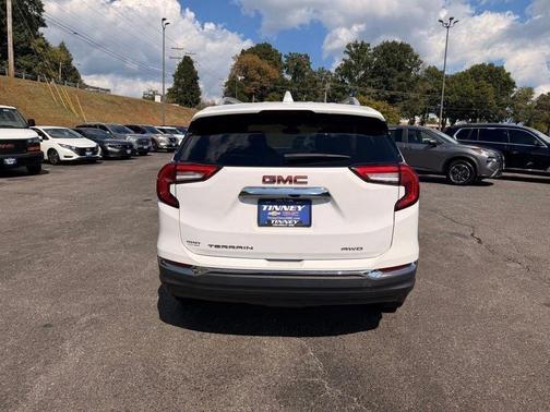 Summit White 2022 GMC Terrain SLT