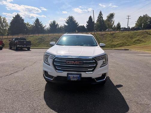 Summit White 2022 GMC Terrain SLT