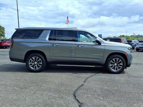 Satin Steel Metallic 2021 Chevrolet Suburban LT