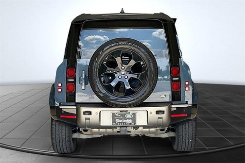 2022 Land Rover Defender 110 X-Dynamic SE