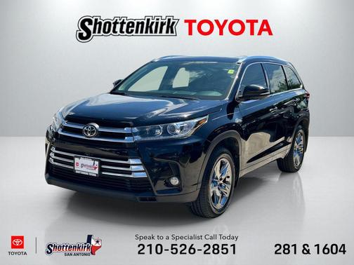 Midnight Black Metallic 2017 Toyota Highlander Limited Platinum