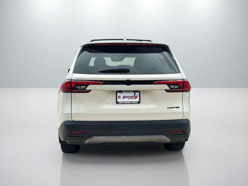 Coastal Cream 2024 Toyota Grand Highlander XLE