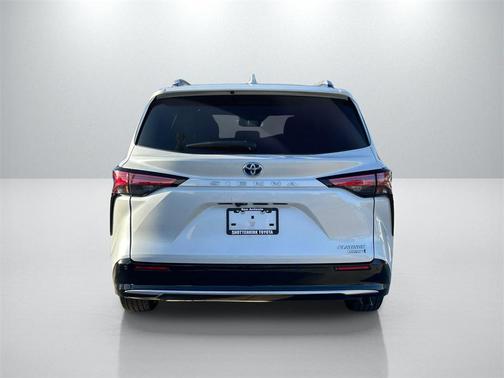2023 Toyota Sienna Platinum 7 Passenger
