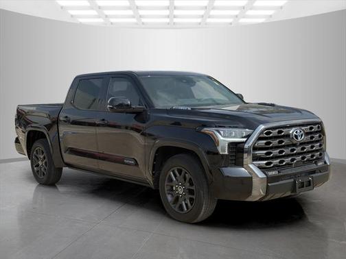 2023 Toyota Tundra Hybrid Platinum