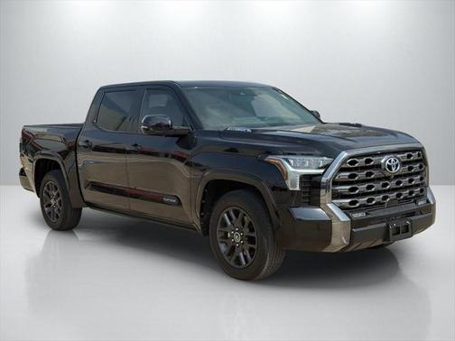 2023 Toyota Tundra Hybrid Platinum