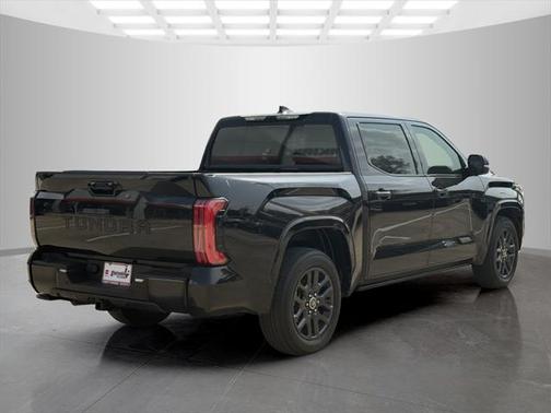 2023 Toyota Tundra Hybrid Platinum