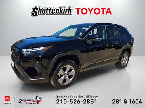 2024 Toyota RAV4 XLE
