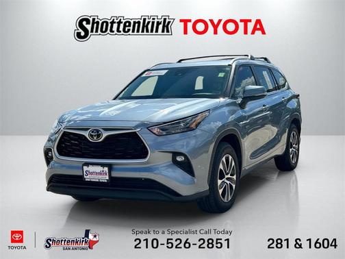 2024 Toyota Highlander XLE
