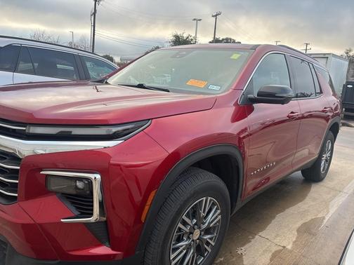 2024 Chevrolet Traverse LT