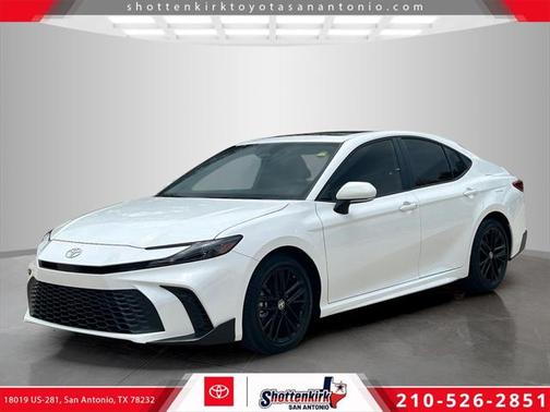2025 Toyota Camry SE