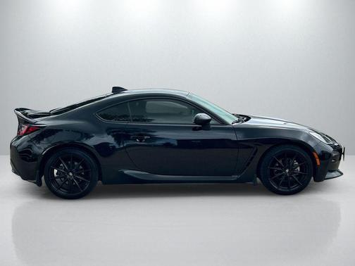Raven 2023 Toyota GR86 Premium
