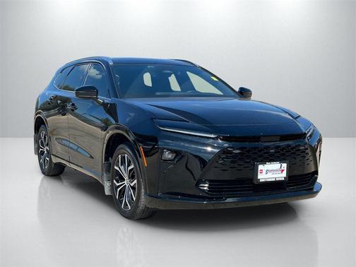 2025 Toyota Crown Signia XLE