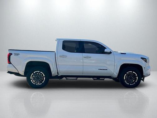 2025 Toyota Tacoma Hybrid TRD Sport
