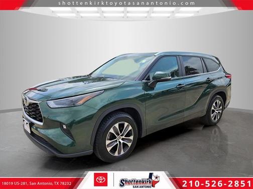 2023 Toyota Highlander XLE