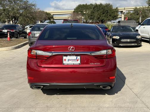 2017 Lexus ES 350 Base