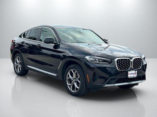 2025 BMW X4 xDrive30i