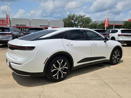 2023 Toyota Crown XLE