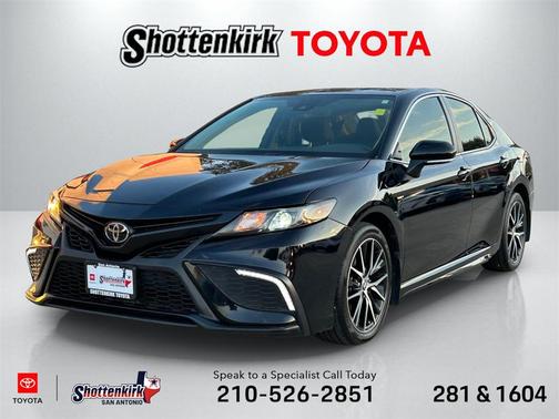 2023 Toyota Camry SE