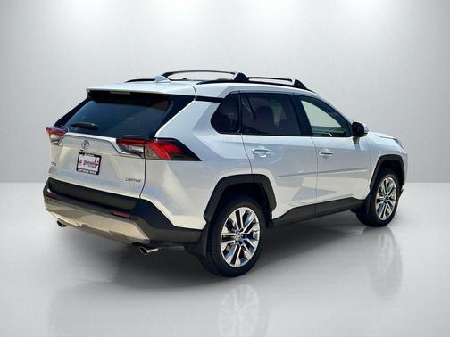 Pearl 2025 Toyota RAV4 Limited