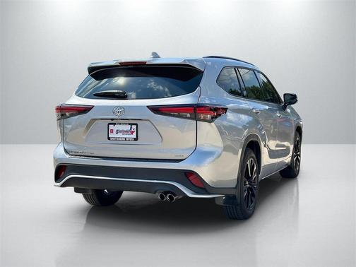 2024 Toyota Highlander XSE