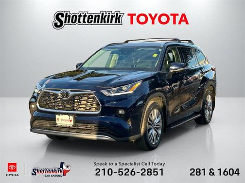 2022 Toyota Highlander Platinum