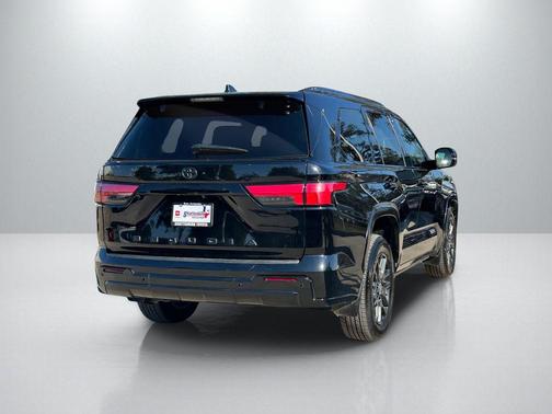 2024 Toyota Sequoia Platinum