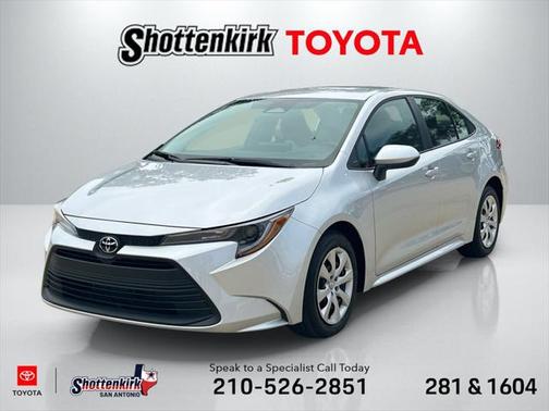2025 Toyota Corolla LE