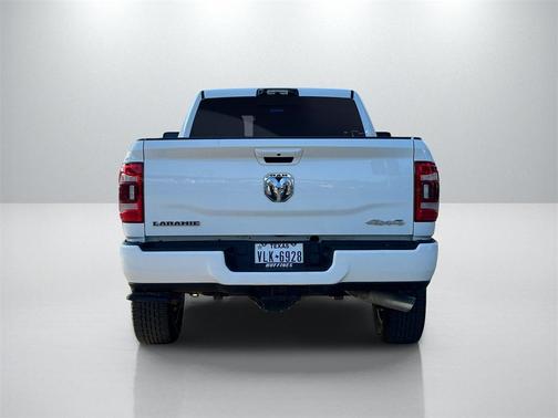 2024 RAM 2500 Laramie Crew Cab 4x4 6'4' Box