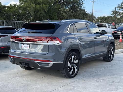 2024 Volkswagen Atlas Cross Sport 2.0T SEL