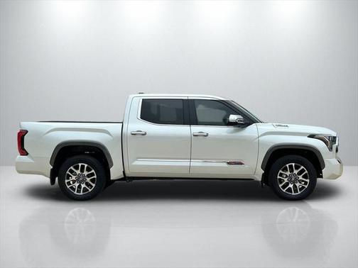 2025 Toyota Tundra Hybrid 1794 Edition