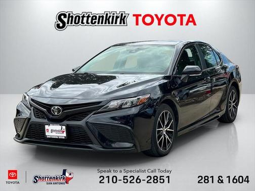 2024 Toyota Camry SE