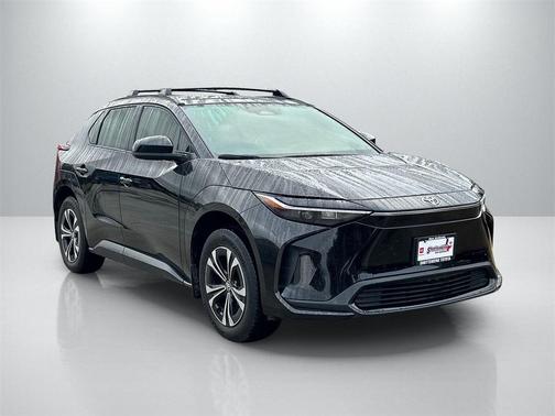 2025 Toyota bZ4X XLE