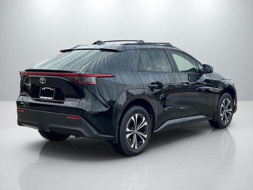 2025 Toyota bZ4X XLE