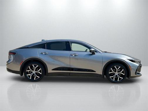 2023 Toyota Crown XLE