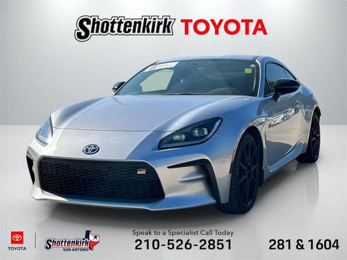 2025 Toyota GR86 Premium