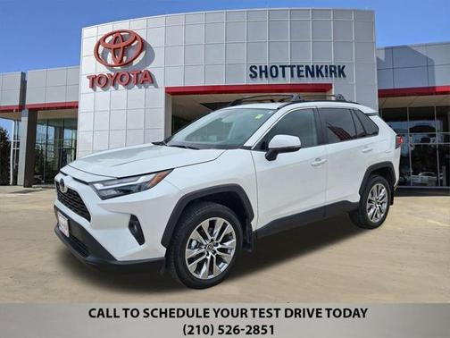 2023 Toyota RAV4 XLE Premium