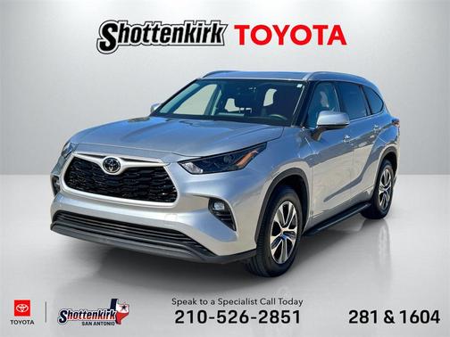 2023 Toyota Highlander XLE