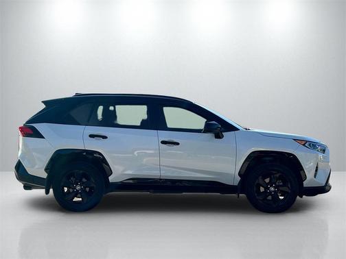 2021 Toyota RAV4 Hybrid SE